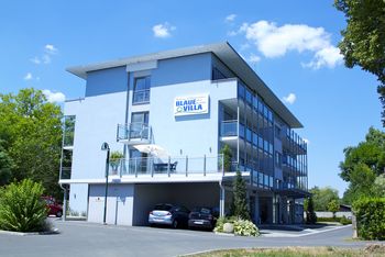 Senioren- & Pflegeresidenz Blaue Villa header image